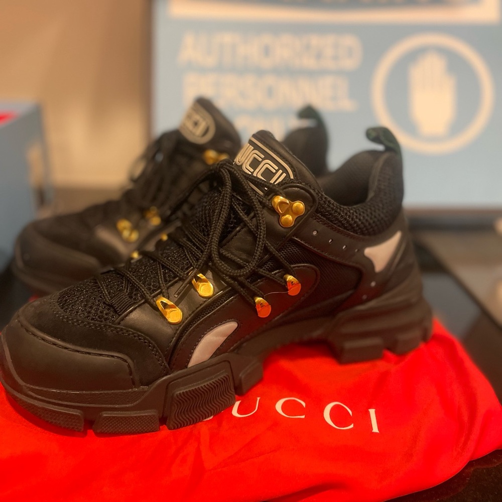 Gucci flasgtrek sneakers